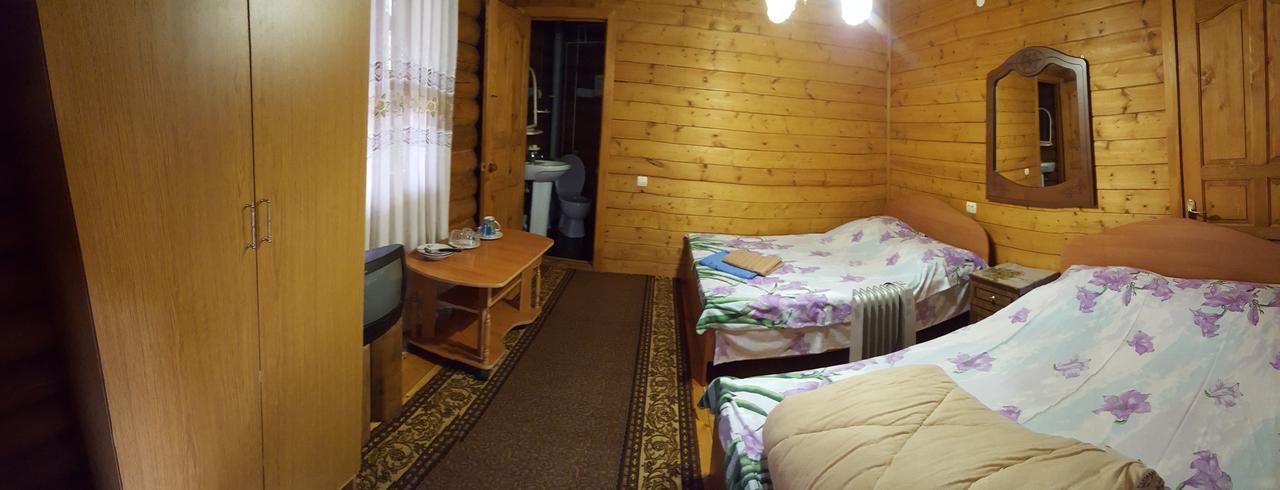 بيزوندا U Iriny Hotel المظهر الخارجي الصورة